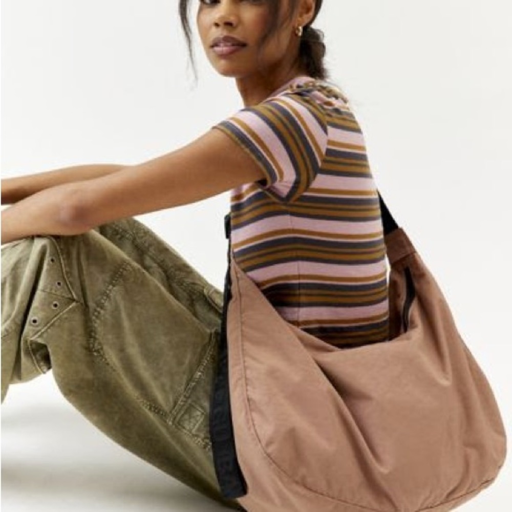 BAGGU Large Nylon Crescent Bag